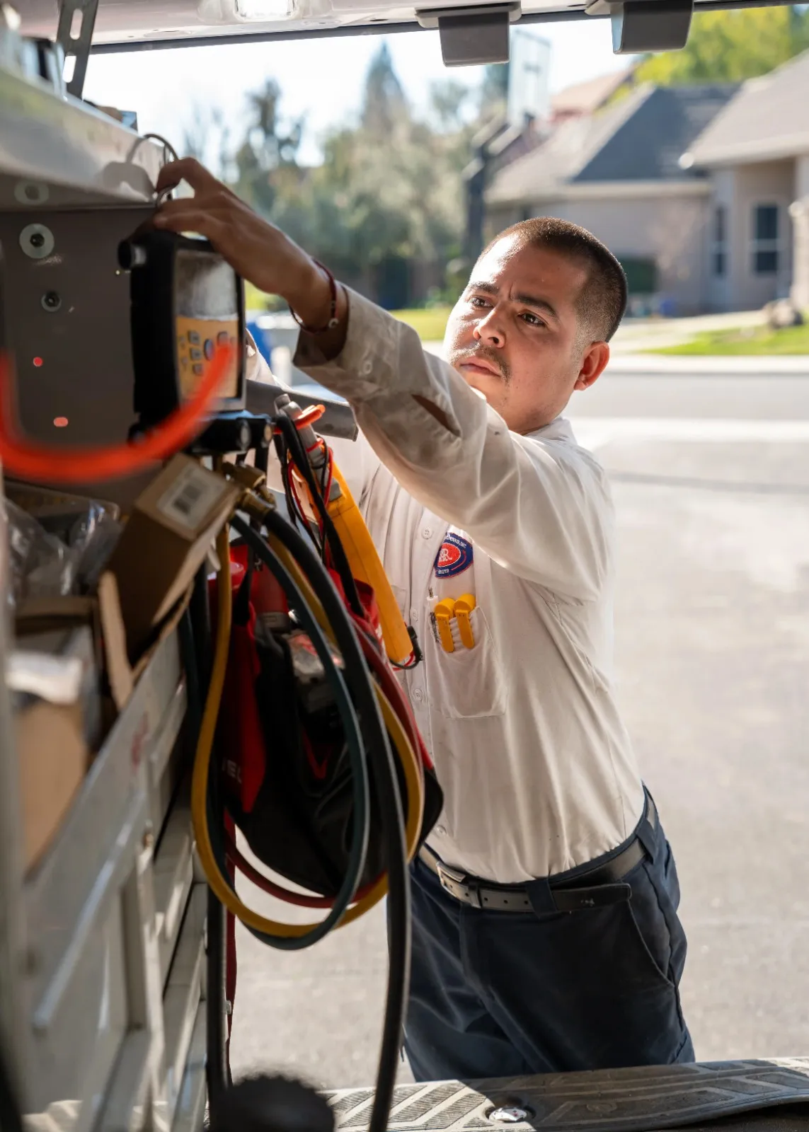 HVAC Technician Repair